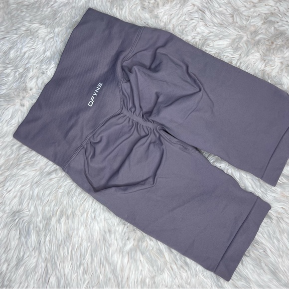 DFYNE new fitness shorts - Picture 3 of 4